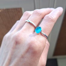 Load image into Gallery viewer, Handmade 925 Silver Genuine Small Cobalt Blue Sea Glass Ring Vintage