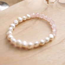 Load image into Gallery viewer, Natural Pink Quartz and Pearl Beaded Elastic Bracelet