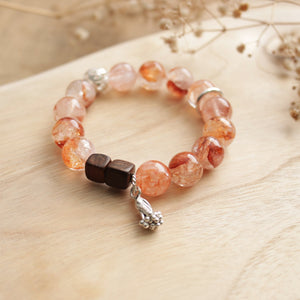Silver Natural Fanta Petal Crystal Agarwood Beaded Elastic Bracelet