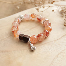 Load image into Gallery viewer, Silver Natural Fanta Petal Crystal Agarwood Beaded Elastic Bracelet