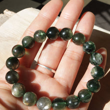 Load image into Gallery viewer, Natural Milk-Cap Green Mica Beaded Elastic Bracelet