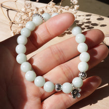 Load image into Gallery viewer, Sliver Flower Natural Light Blue Jade Beads Elastic Bracelet