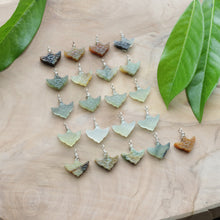 Load image into Gallery viewer, Handmade 925 Silver Natural Genuine Jade Zelda Hyrule Crest Pendant Necklace