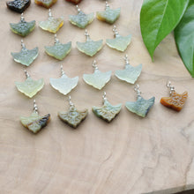 Load image into Gallery viewer, Handmade 925 Silver Natural Genuine Jade Zelda Hyrule Crest Pendant Necklace