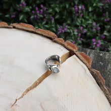 Load image into Gallery viewer, Handmade 925 Sterling Silver Natural Raw Green Crystal Stone Vintage Open Ring