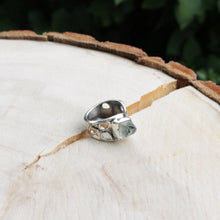 Load image into Gallery viewer, Handmade 925 Sterling Silver Natural Raw Green Crystal Stone Vintage Open Ring