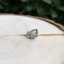 Load image into Gallery viewer, Handmade 925 Sterling Silver Natural Raw Green Crystal Stone Vintage Open Ring