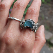 Load image into Gallery viewer, S925 Sterling Silver Natural Heart Shape Shiny Labradorite Stone Vintage Open Ring Adjustable