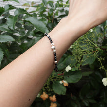 Load image into Gallery viewer, 925 Sterling Cat Eye Frosted Silver Black Spinel Beads Bracelet