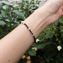 Load image into Gallery viewer, 925 Sterling Cat Eye Frosted Silver Black Spinel Beads Bracelet