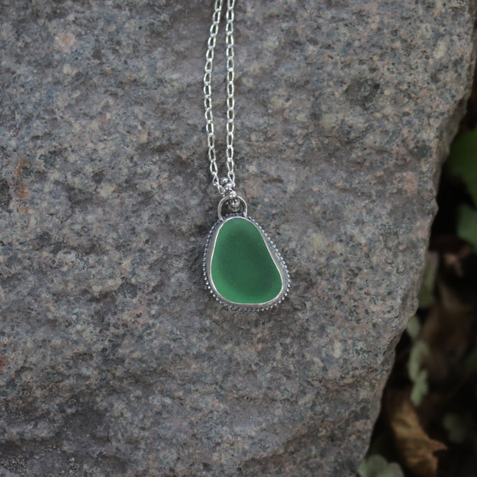 Hand-crafted 925 Silver Genuine Green Sea Glass Pendant Necklace