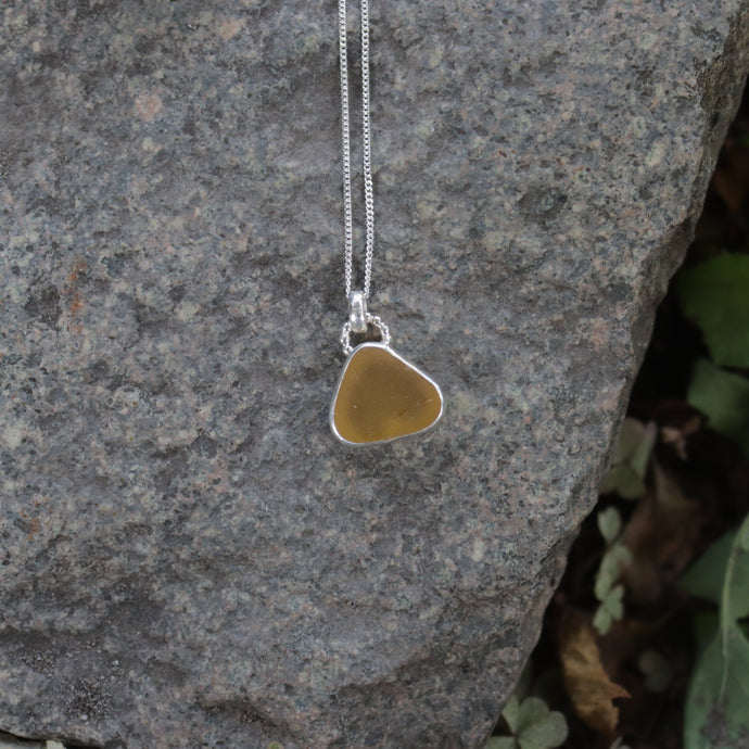 Hand-crafted 925 Silver Genuine Yellow Sea Glass Heart Pendant Necklace