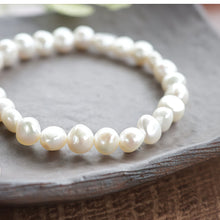 Load image into Gallery viewer, Natural Pearl Beads Elastic Bracelets Simple Elegant