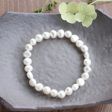 Load image into Gallery viewer, Natural Pearl Beads Elastic Bracelets Simple Elegant