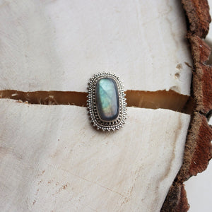 Handmade Vintage 925 Sterling Silver Oval Labradorite Ring