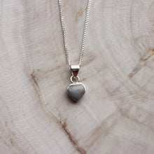 Load image into Gallery viewer, Simple 925 Sterling Silver Heart Necklace