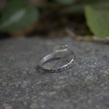 Load image into Gallery viewer, Handmade 925 Silver Vintage Small Faceted Rainbow Moonstone Ring